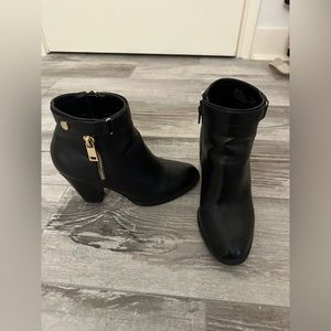 Apt 9 heeled boots